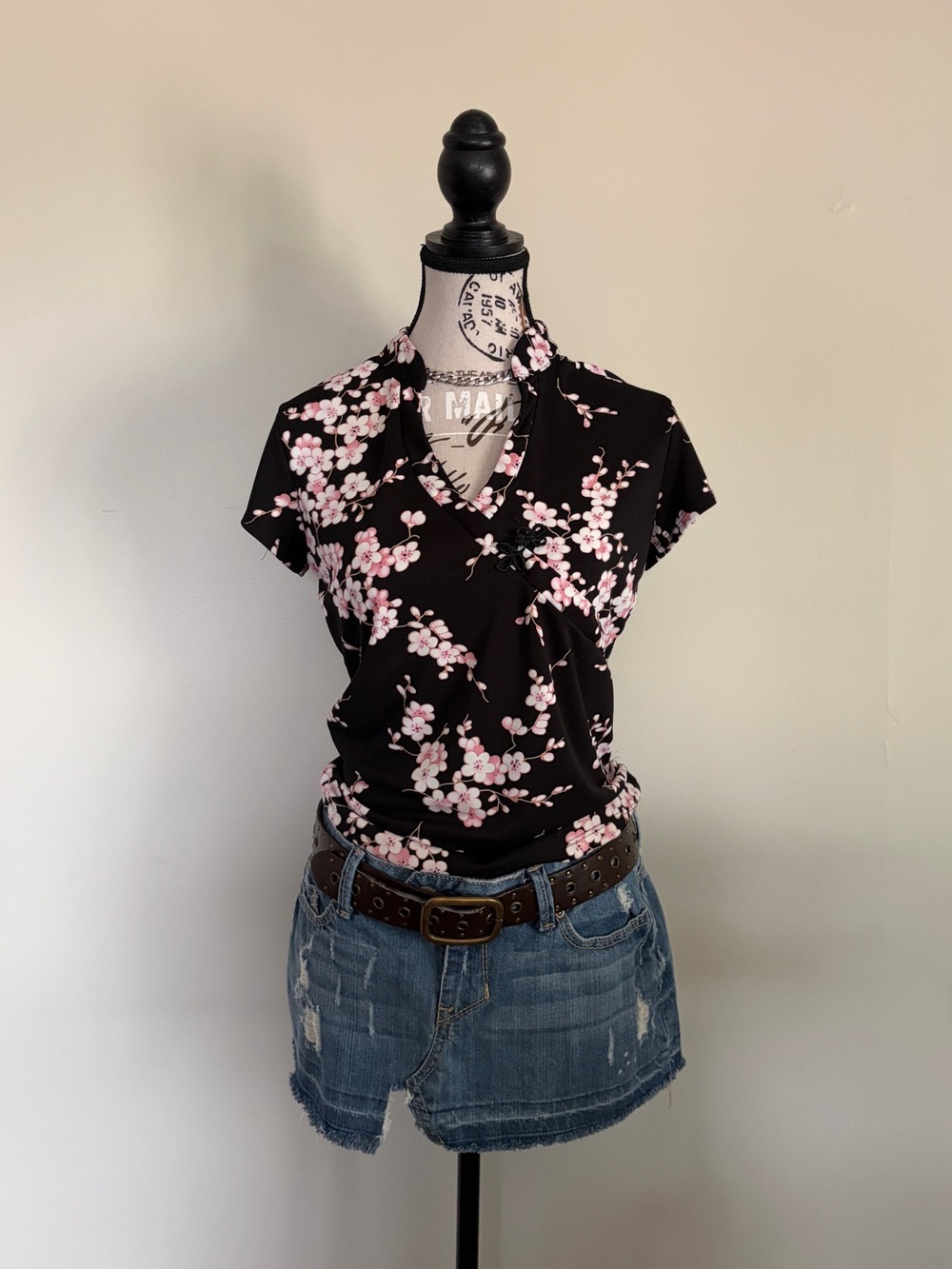 Vintage Y2K Black Pink Cherry Blossom Qipao Style Frog Button Blouse
